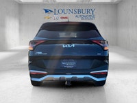 Meet the 2023 Kia Sportage, a smart choice for drivers in Bathurst who want a modern SUV that fits d... (image 2)