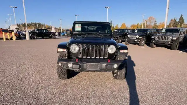 2021 Jeep Gladiator Rubicon | 4x4 | Remote start | Leather in Cars & Trucks in Prince George - Image 5