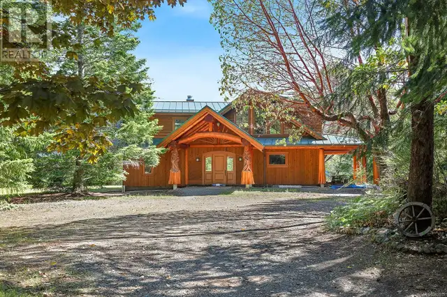 1100 Keith Rd Qualicum Beach, British Columbia in Houses for Sale in Parksville / Qualicum Beach - Image 3