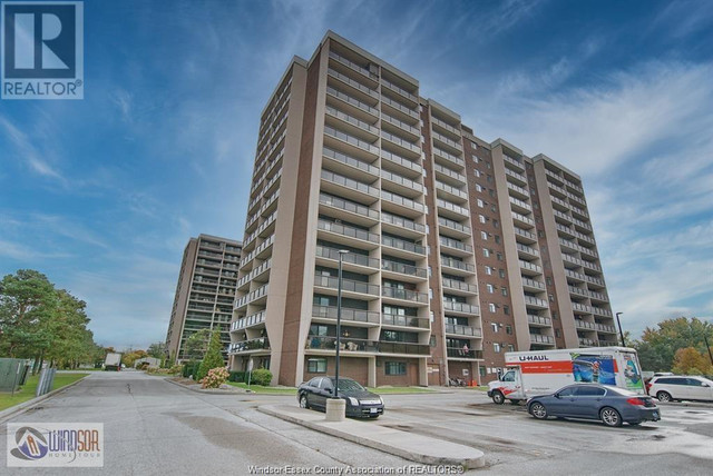 9099 RIVERSIDE DRIVE East Unit# 703 Windsor, Ontario in Condos for Sale in Windsor Region - Image 3