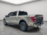 NAVIGATION, MOONROOF, REAR PARKING AID, LANE DEPARTURE WARNING, BACK-UP CAMERA Do you need a vehicle... (image 5)