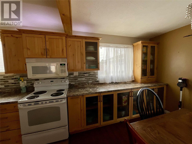 4 VALLEYVIEW Place Tumbler Ridge, British Columbia in Houses for Sale in Dawson Creek - Image 4