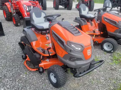 Zero Down financing available! HUSQVARNA TS 148X Engine: 24 hp Briggs Stratton Endurance Series V-Tw...