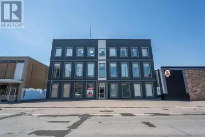 OFFICE TOWER LOCATED IN HEART OF DOWNTOWN. PRIME LOCATION ON MAIN FLOOR OF BUILDING FRONTING QUEEN S...