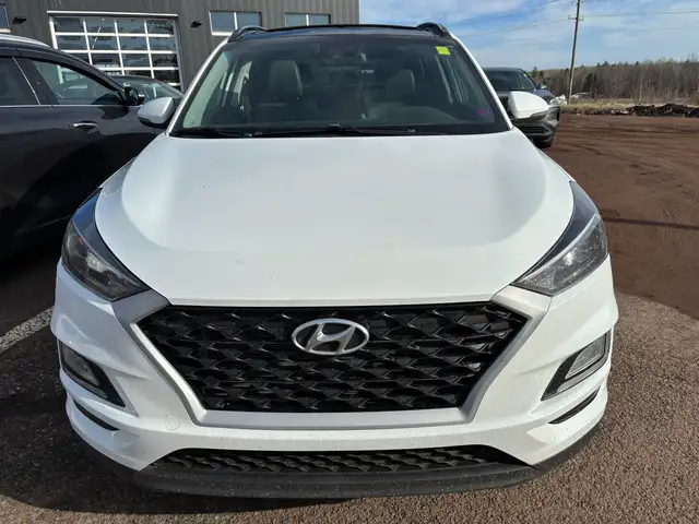 2021 Hyundai Tucson PREFERRED! SUNROOF/MOONROOF! HEATED SEATS! in Cars & Trucks in Moncton - Image 3