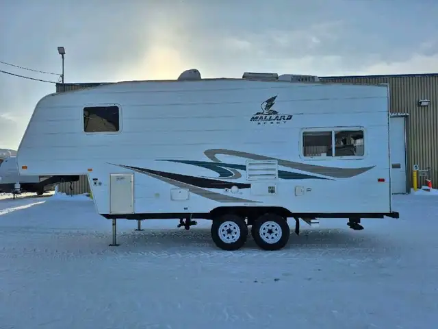 2007 FleetWood RV Mallard 23SRL in Travel Trailers & Campers in Thetford Mines - Image 9