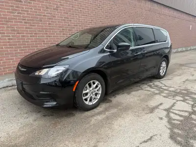 BLACK ON BLACK, NON SMOKER, NO ACCIDENTS, VERY CLEAN. MUST BE SEEN. HEATED SEATS AND STEERING WHEEL....