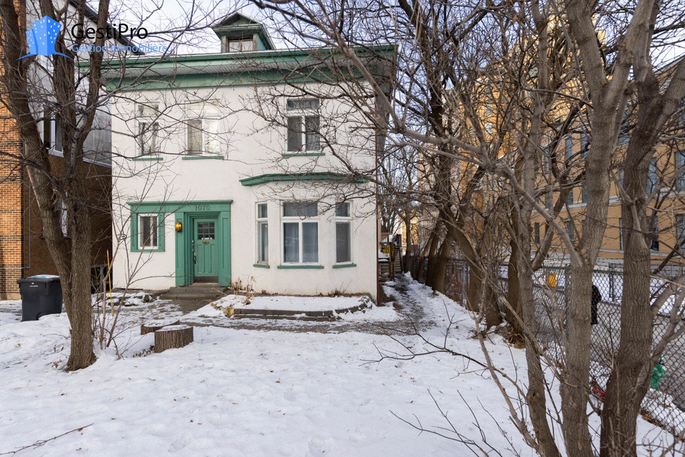 3½ + bureau StSacrement Chemin SteFoy Février Locations