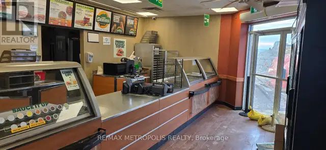 A - 10 MAIN STREET Wasaga Beach, Ontario in Commercial & Office Space for Rent in Oakville / Halton Region - Image 6