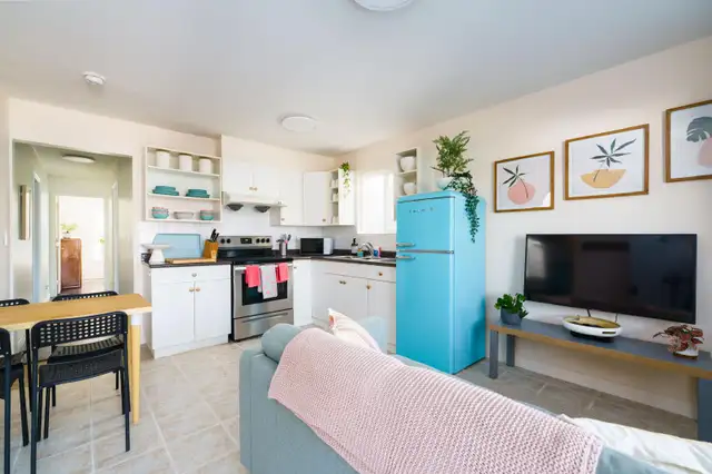 759 E 51st Ave - 2 Bed