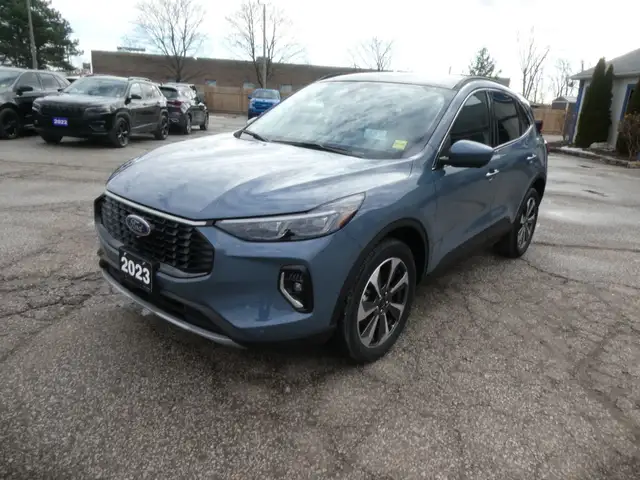 2023 Ford ESCAPE PLATINUM PLATINUM | Heated Seats | Backup Cam |