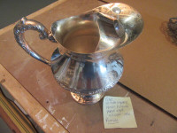 Primerose pichet à eau métal argenté environ 1930