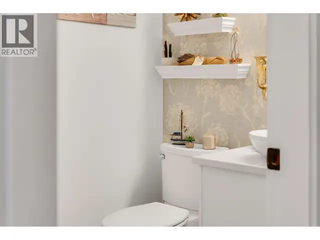 10 2401 MAMQUAM ROAD Squamish, British Columbia in Condos for Sale in Sunshine Coast - Image 11