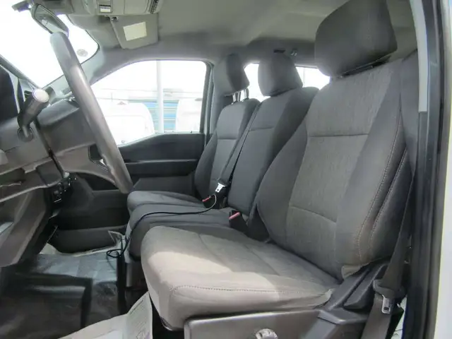 2023 Ford F-550 CREW CAB 4X4 DIESEL WITH 12FT STEEL DUMP BOX in Cars & Trucks in Oakville / Halton Region - Image 8