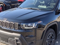 This Jeep Cherokee has a trusty Intercooled Turbo Gas/Electric I-4 1.6 L/98 engine powering this Var... (image 9)