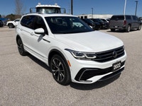 One Owner, R-Line AWD, Panoramic Roof, Navigation, Leather P/Memory Heated Seats, Heated Steering Wh... (image 1)