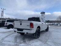 Aluminum Wheels, Fog Lamps, Rear Camera, Cruise Control, Air Conditioning! Get the job done right wi... (image 4)