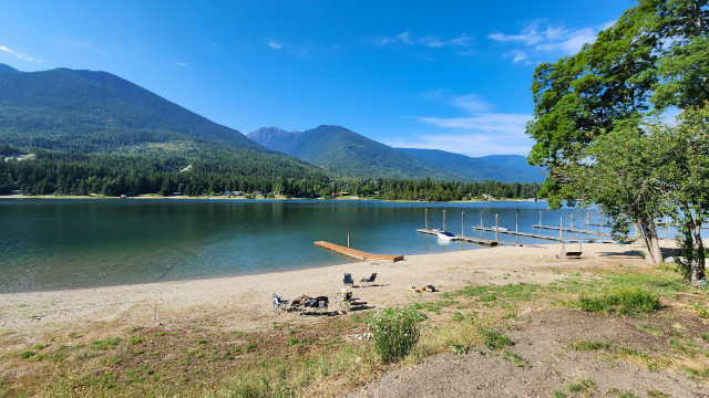 7606 HIGHWAY 3A Balfour, British Columbia in Houses for Sale in Nelson - Image 2