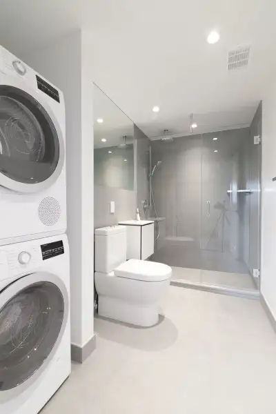 fully renovated one bedroom apartment near McGill - ID 715, View more