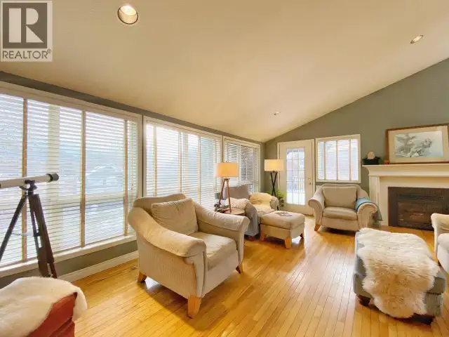 4805 STRATHERN ROAD Hazelton, British Columbia in Houses for Sale in Smithers - Image 9