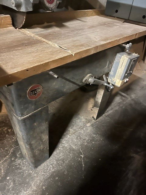 DELTA ROCKWELL 14 INCH RADIAL ARM SAW in Power Tools in Markham / York Region - Image 2