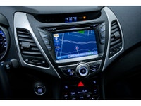 HYUNDAI ELANTRA LIMITED 2016 Sièges en cuir Sièges avant chauffants Volant chauffant Toit ouvrant él... (image 2)