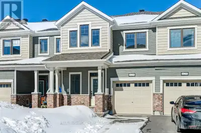 Welcome to this beautiful Mattamy Lilac model townhome in the sought-after Fernbank Crossing communi...