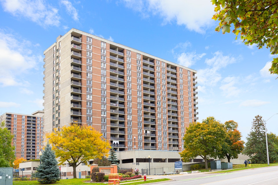 2 Large Bedroom Apartment for Rent - 95 Charolais Boulevard 2
