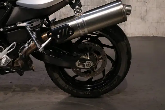 2010 BMW F800R in Sport Bikes in Laurentides - Image 10