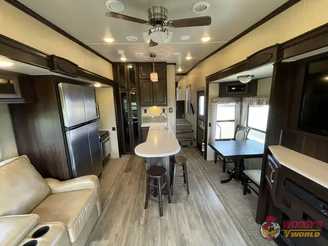 2018 PALOMINO RV COLUMBUS 298RL in Travel Trailers & Campers in Edmonton - Image 19