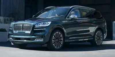 This Lincoln Aviator has a powerful Twin Turbo Premium Unleaded V-6 3.0 L/183 engine powering this A...