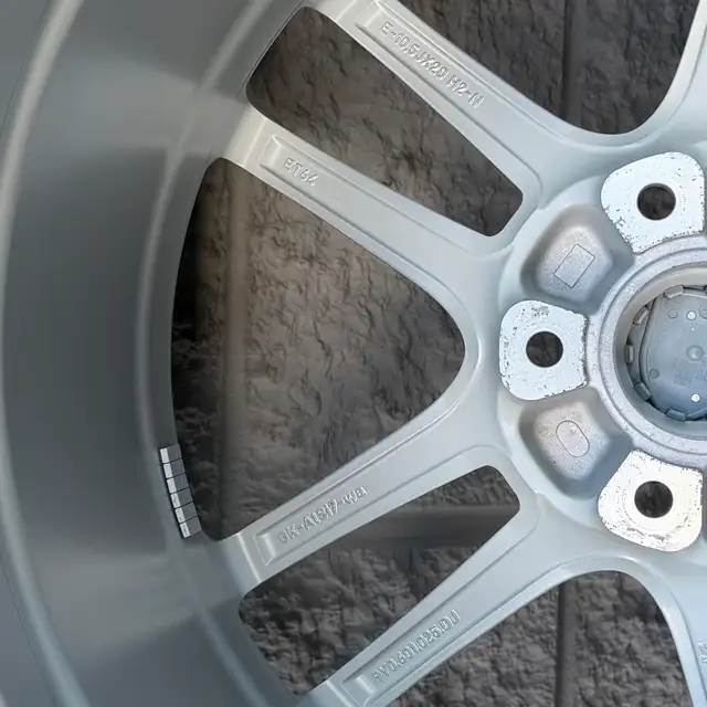 (97%) 4x Porsche Cayenne 20" OEM Winter Wheels Package in Tires & Rims in City of Toronto - Image 8