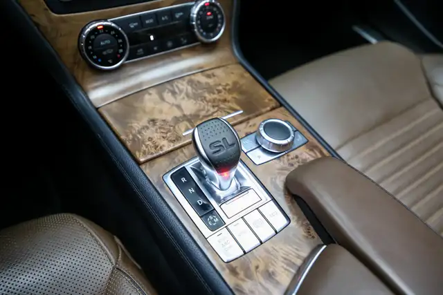 2013 Mercedes-Benz SL-Class SL 550 ROADSTER V8 429HP |AIRSUSPENS in Cars & Trucks in City of Toronto - Image 36