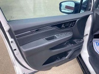 Honda Sensing. Remote Start. Heated Steering. Cooled Seats. SiriusXM. Bluetooth. Apple CarPlay. Back... (image 5)