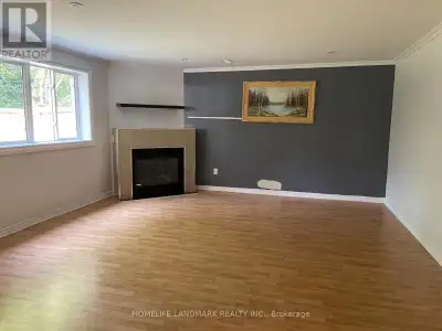 LOWER - 28 DELPHINIUM AVENUE Richmond Hill (Oak Ridges Lake Wilc