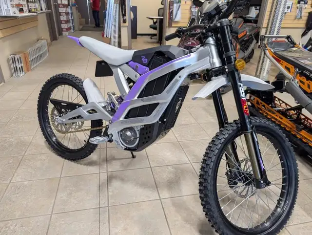 2025 79Bike Falcon Pro Electric Dirt Bike in Dirt Bikes & Motocross in Edmonton - Image 3