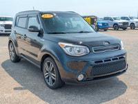 Only 67,337 Miles! KBB.com 10 Coolest New Cars Under $18,000. This Kia Soul has a durable Regular Un... (image 6)