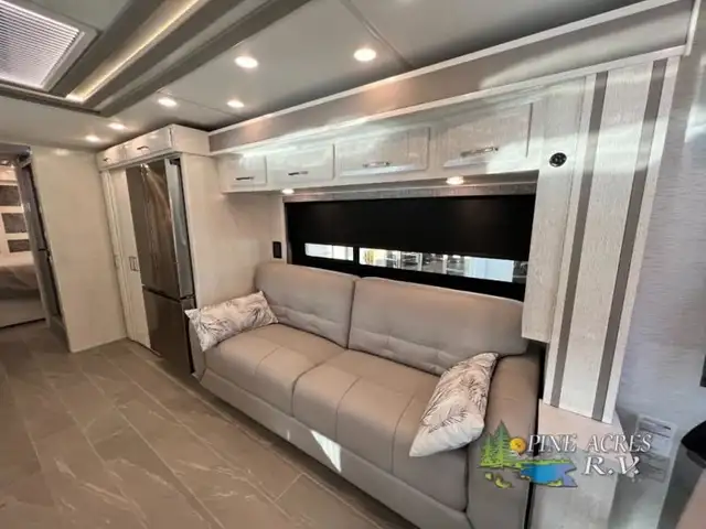 2024 Newmar New Aire 3549 Luxury Diesel Pusher in RVs & Motorhomes in Moncton - Image 17