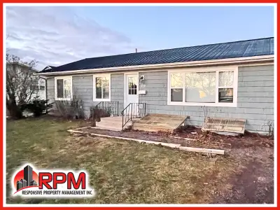 INCLUDES HEAT, ELECTRIC, HOT WATER, A/C, WIFI, GRASS CUTTING, PARKING FOR 2, WATER & SEWER! Sent an...
