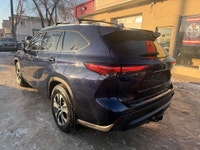 **CARS TRUCKS SUV 4X4 VAN AWD EDMONTON FINANCING AVAILABLE EASY FINANCING ** 2021 TOYOTA HIGHLANDER... (image 4)