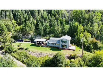 Stunning 23-Acre Hillside Retreat with Panoramic Mountain & River Views Perched on a serene 23-acre...