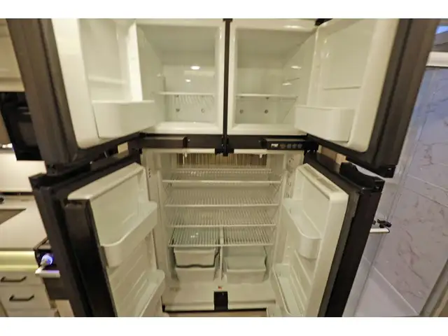 2022 Jayco Greyhawk 29MV Classe C VR/RV Crics Hydrauliques + Sol in RVs & Motorhomes in Laval / North Shore - Image 14