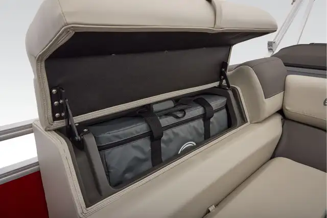 2026 Sun Tracker Fishin' Barge 22 XP3 TRITOON-pontoon boat in Powerboats & Motorboats in Vernon - Image 27