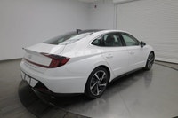 LEATHER STEERING WHEEL, TURBOCHARGED, NAVIGATION SYSTEM, PREMIUM SOUND SYSTEM, PANORAMIC ROOF, ADAPT... (image 5)