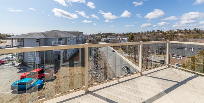 BEAUTIFUL 2BD-2BATH CORNER UNIT AVAILABLE NOVEMBER 15TH -$1895 4