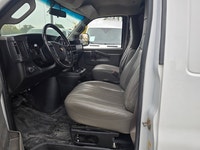 Perfect Auto CLEAN CARFAX - 155 WHEEL BASE - EXTENDED CARGO - 4.3 L , 6 CYLINDER GAS - BACK UP CAMER... (image 8)