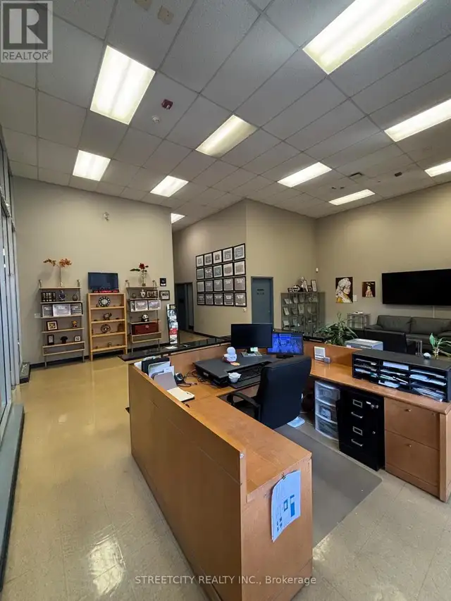 361 RICHMOND STREET London East (East K), Ontario in Commercial & Office Space for Rent in London - Image 4