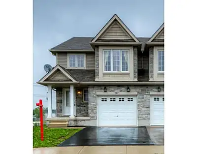 large Room for rent, Prime location within walking distance to the Boardwalk Mall, Address: Iron Gat...