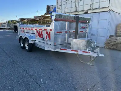 VEND: Remorque Cargo fermer 1 simple essieu ou 2 double essieux tandem fermée ferme pied enclosed tr...