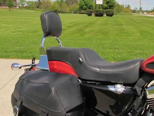 2011 Harley-Davidson Sportster XL1200C 1200 Custom in Sport Bikes in Leamington - Image 13